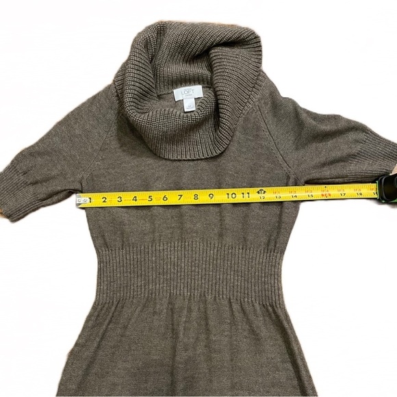 🤎 Ann Taylor LOFT Sweater Dress | Brown | Wool Blend | Cowl Neck | Petite Small - Picture 4 of 7